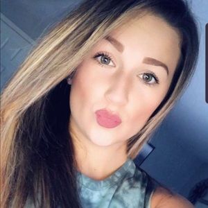 Meet your Posher, Kaitlyn